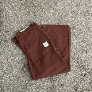 NWOT OLD NAVY WIDE LEG CROP